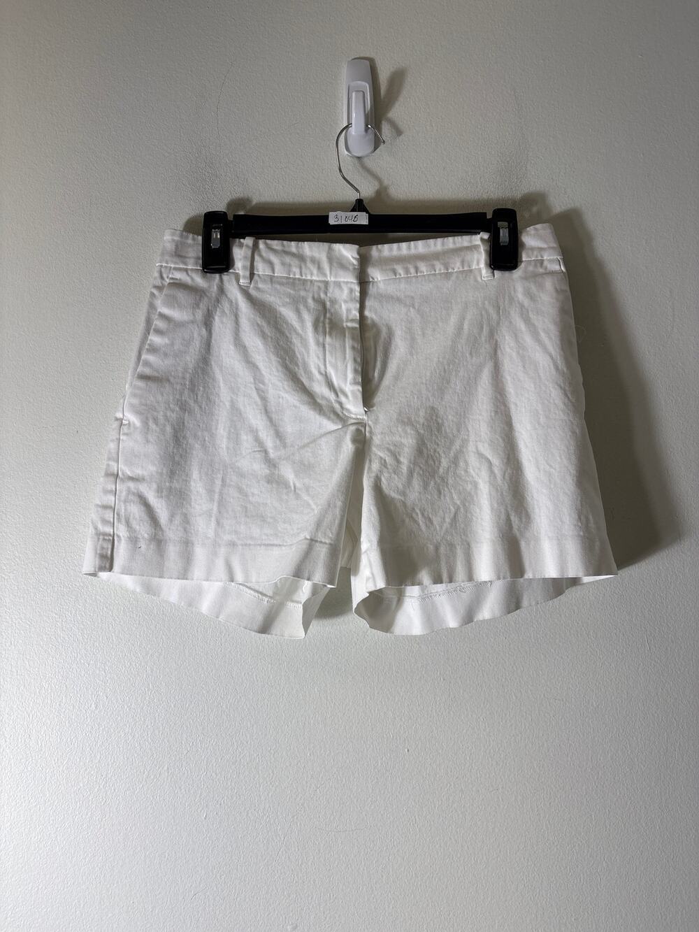 Ann Taylor Cotton White Short Shorts Sz 6